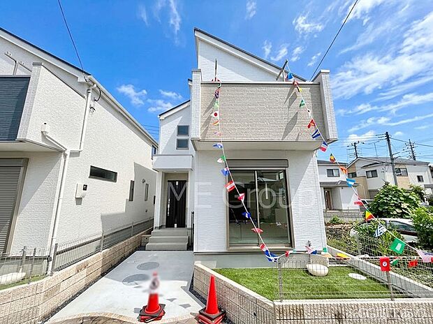 洗練された外観、上質な住空間が広がる室内は永く安心して過ごせる住居です。