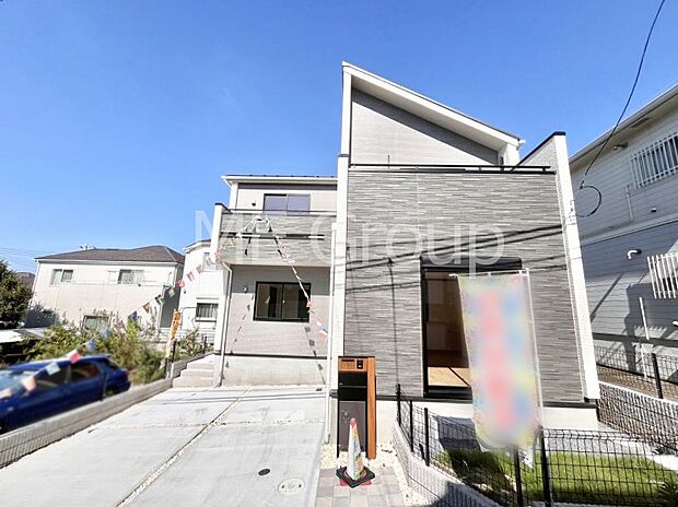 たっぷりの陽光と心地よい風が舞い込む住まい