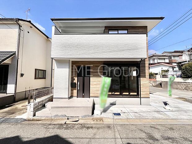 洗練された外観、上質な住空間が広がる室内は永く安心して過ごせる住居です。