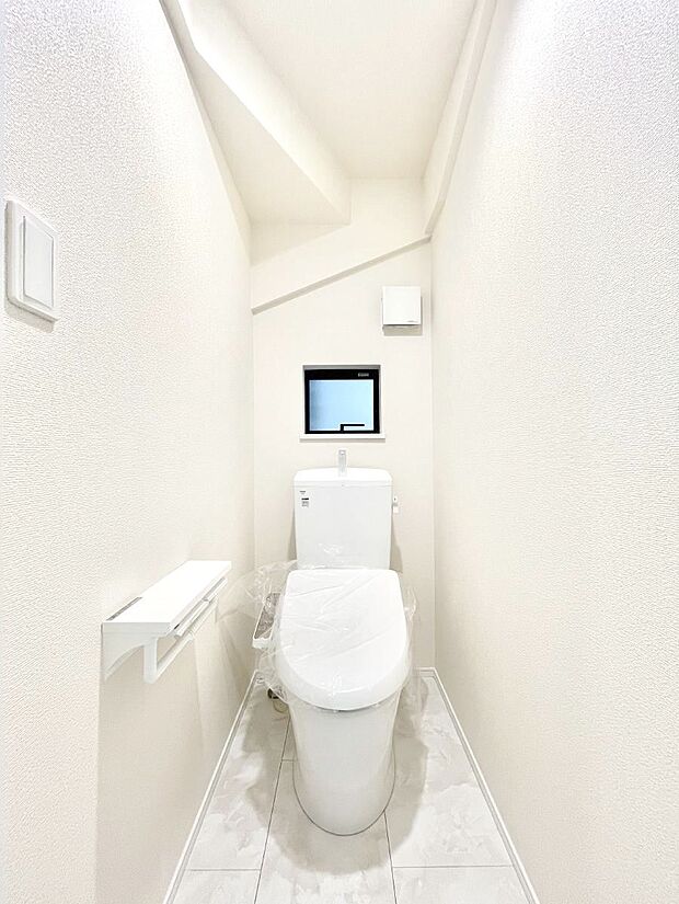 トイレは安心の2箇所!朝のバタバタも一安心です。