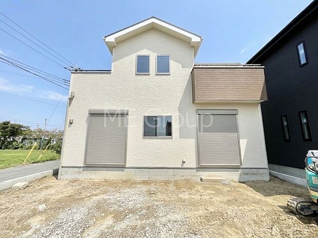 たっぷりの陽光と心地よい風が舞い込む住まい