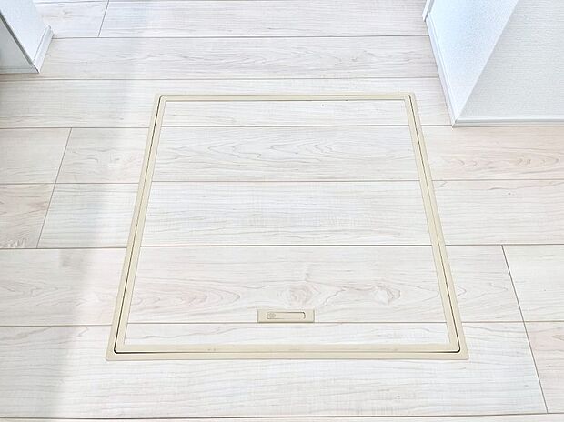 【床下収納】床下収納付き!日用品・非常用品の収納にも大活躍。