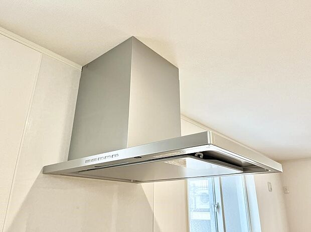 【レンジフード】基本的なお手入れはフィルターのみ!お手入れのしやすさも魅力です。