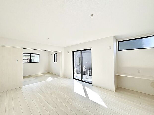 【ダイニング】家族が自然と集まる憩いのスペースになりそう    