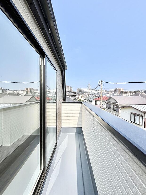 【バルコニー】風通しの良いバルコニー