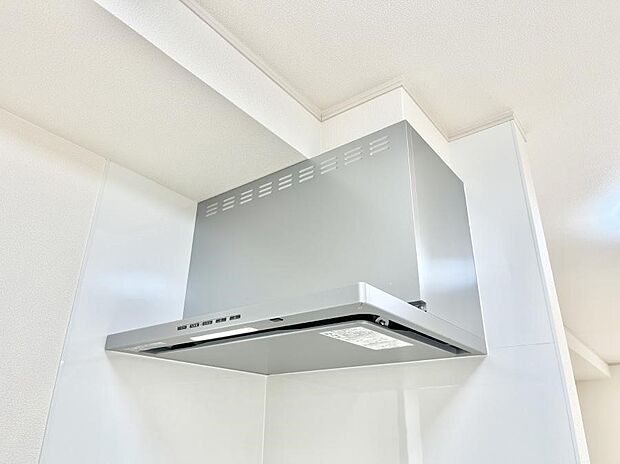 【レンジフード】フラットタイプのレンジフード、お手入れがしやすいですね！