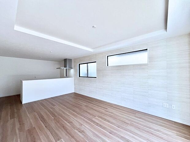 【ダイニング】家族の笑顔が自然と生まれてくる、そんな雰囲気のダイニングに仕上がっています