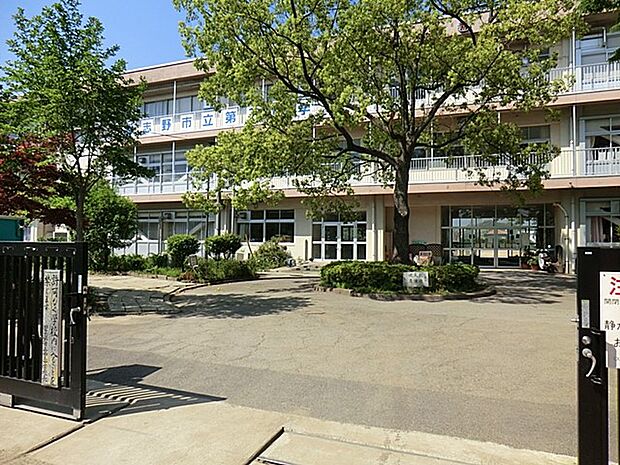 習志野市立第三中学校(約350m)