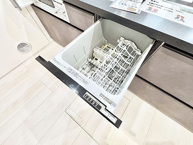 【食洗機】面倒なお片づけは食洗機にお任せ!家事の負担が減って、時間にも気持ちにもゆとりができます。