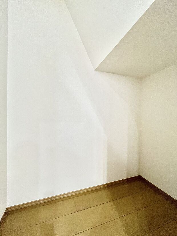 【パントリー】キッチンにはパントリー!食材のストックはもちろん、日用品の収納など使い方はいろいろ!