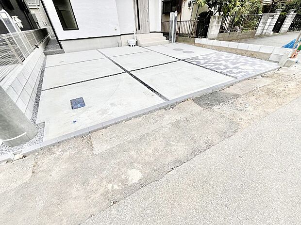 【駐車場】生活に欠かせない駐車スペース。