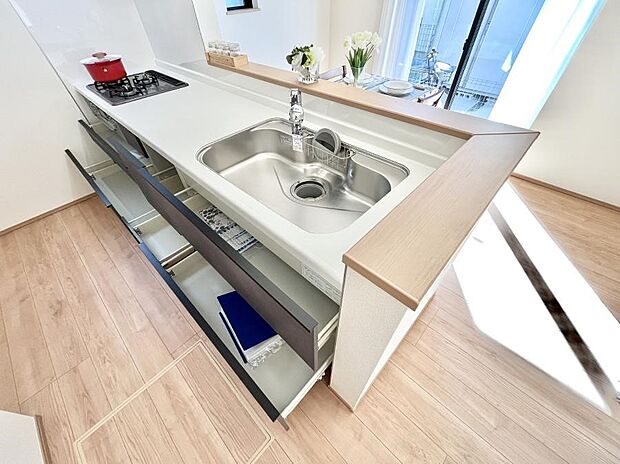 【スライド収納】使いやすさを優先したスライド式収納タイプ!