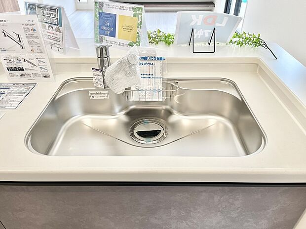 【浄水器】いつでも清潔なおいしいお水を。一つの水栓で水道水と浄水を使い分け。