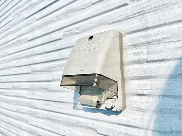 【その他現地】便利な外コンセント。