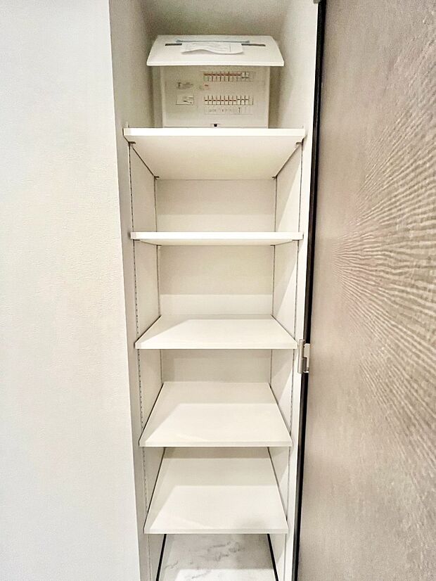 【洗面台・洗面所】あると嬉しい洗面所収納。タオルやシャンプーなどのストックも収納出来ます。