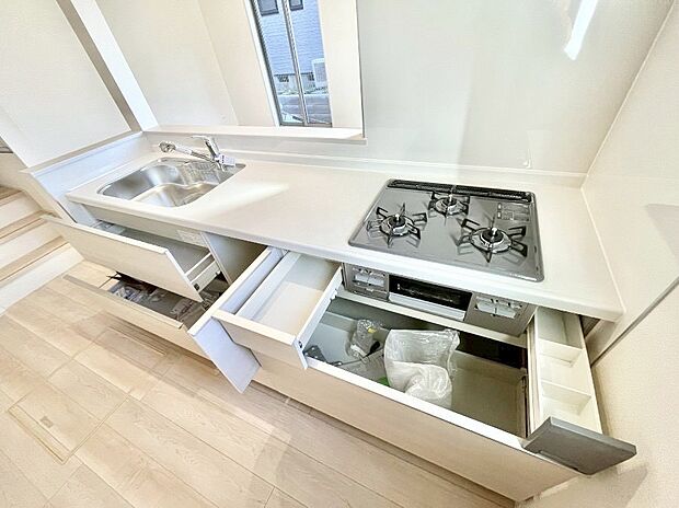 【スライド収納】使いやすさを優先したスライド式収納タイプ!