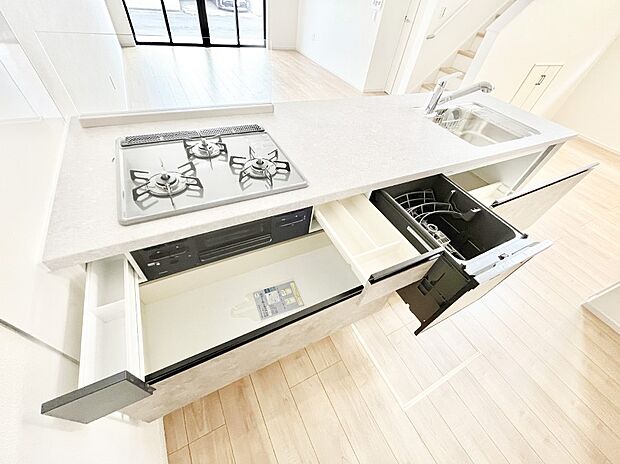 【スライド収納】使いやすさを優先したスライド式収納タイプ！