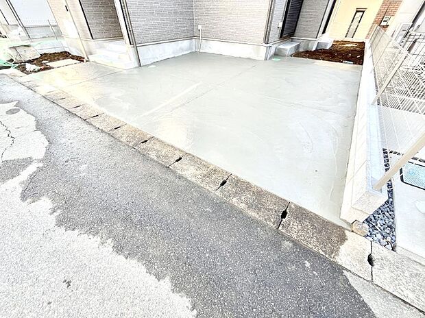 【駐車場】生活に欠かせない駐車スペース。