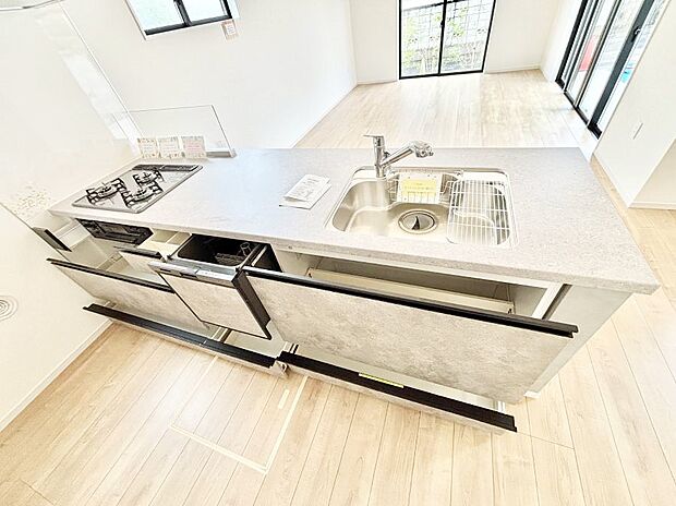 【スライド収納】使いやすさを優先したスライド式収納タイプ！