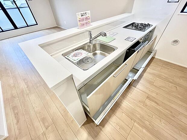 【スライド収納】使いやすさを優先したスライド式収納タイプ！