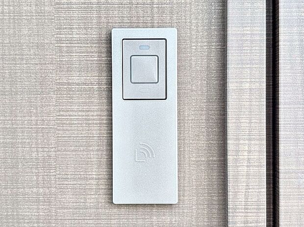 【玄関】ラクラク開錠！スマートコントロールキー。