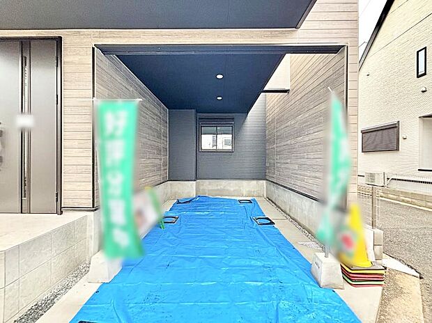 【駐車場】ビルトインタイプは大切なお車を傷や汚れから守ることができます。