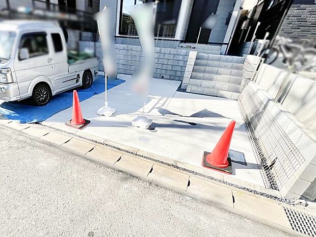 【駐車場】目の前が駐車場だと雨の日も大量にお買い物をした時も便利ですね