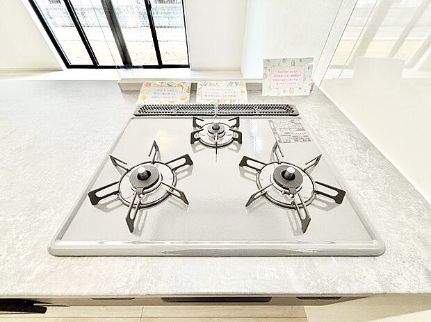 【ガスコンロ】三口ガスコンロでお料理が一気にはかどりそう