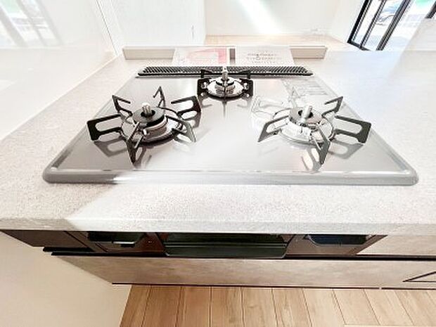 【ガスコンロ】三口ガスコンロでお料理が一気にはかどりそう