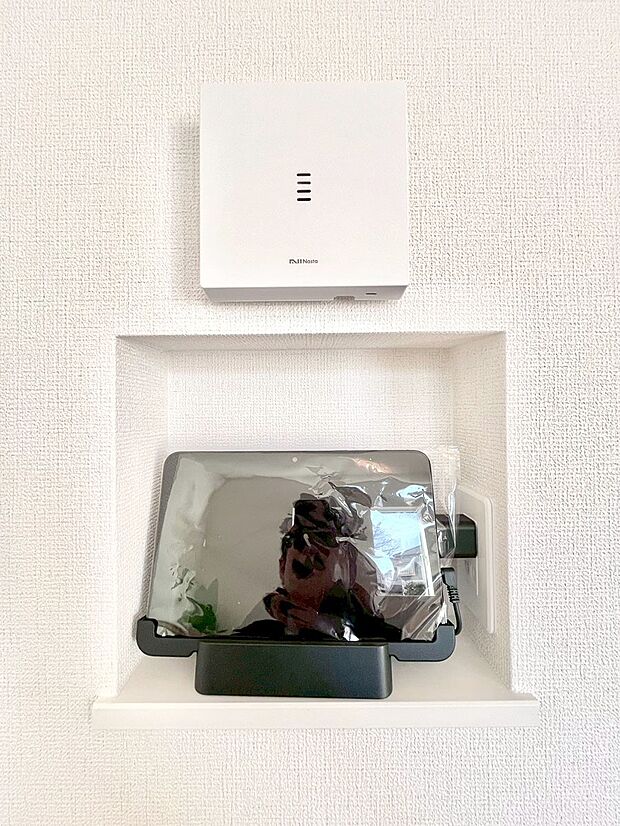 【その他内観】インターホンや家電操作など、豊富な機能でくらしを便利にする多機能タブレット  