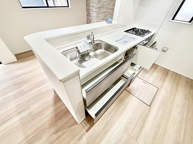 【スライド収納】使いやすさを優先したスライド式収納タイプ!