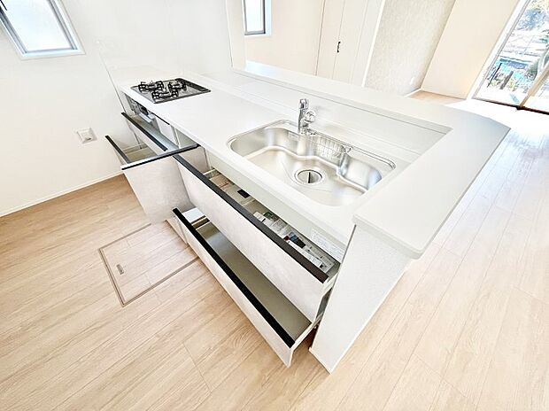 【スライド収納】使いやすさを優先したスライド式収納タイプ!