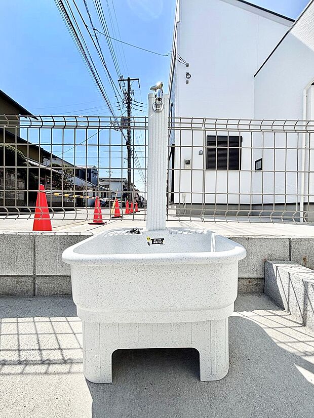 【その他現地】外水栓があると、庭のお手入れやちょっとした手洗い・洗車に便利です!