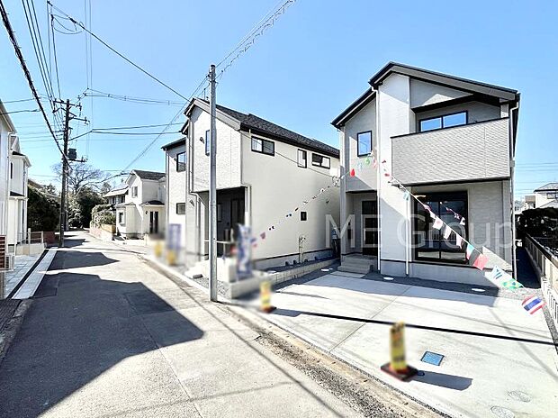 【前面道路含む現地写真】前面道路はきちんと整備されています