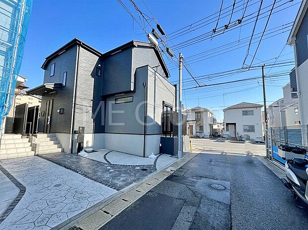 【前面道路含む現地写真】堂々完成!! ここから始まる新生活を応援いたします!