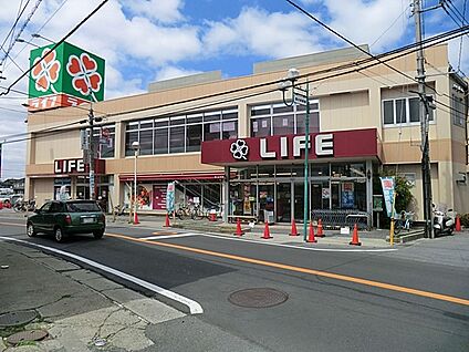 ライフ市川国分店 756m(10分)