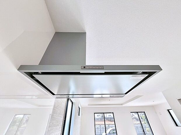 【レンジフード】基本的なお手入れはフィルターのみ！お手入れのしやすさも魅力です。