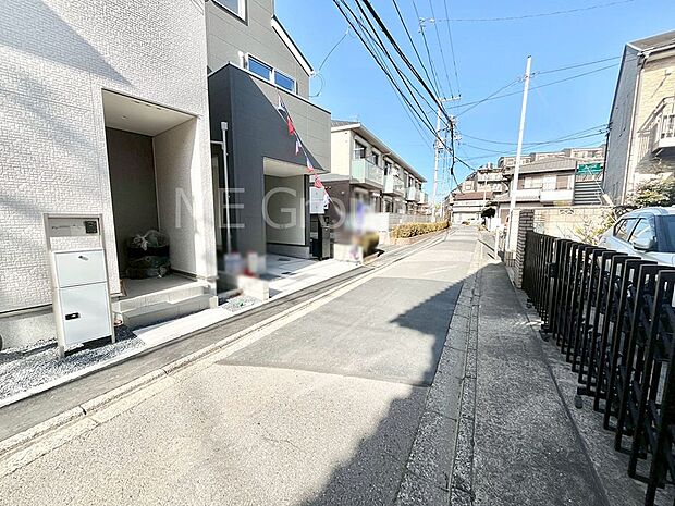 【現地外観写真】溢れる陽光でご家族の笑顔も輝く