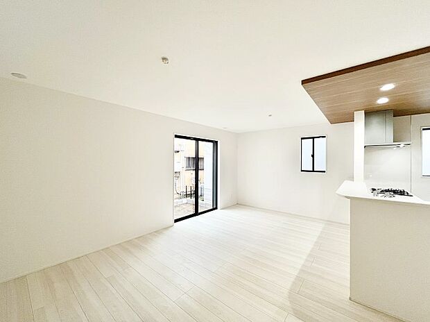 【ダイニング】家族が自然と集まる憩いのスペースになりそう 