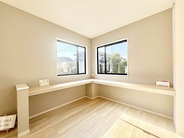 【その他内観】リビングのカウンタースペース