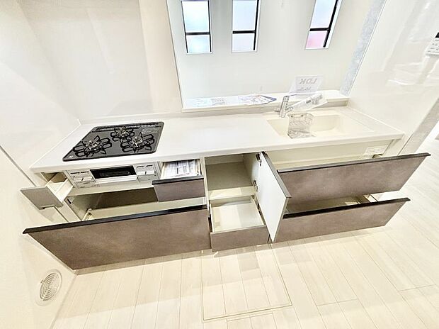 【スライド収納】使いやすさを優先したスライド式収納タイプ！