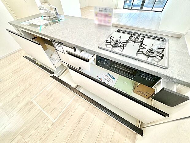 【スライド収納】使いやすさを優先したスライド式収納タイプ！