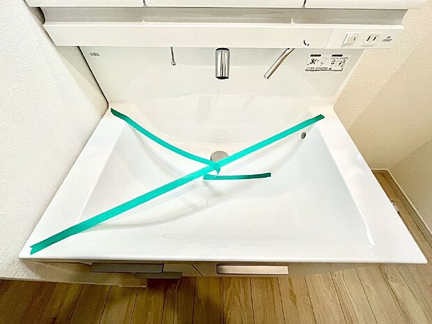 【ハンドシャワー水栓】ハンドシャワー付き！使いやすい洗面台。