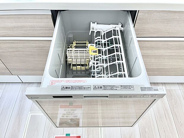 【食洗機】面倒なお片づけは食洗機にお任せ！家事の負担が減って、時間にも気持ちにもゆとりができます。