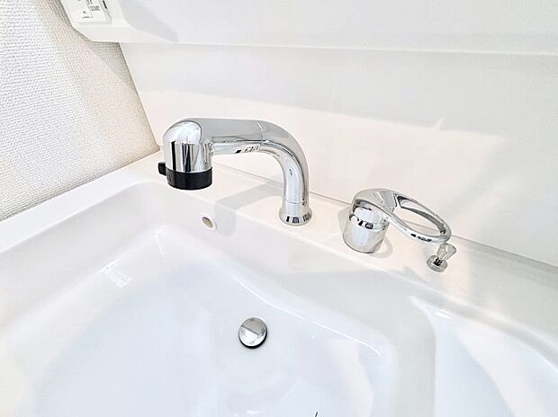 【ハンドシャワー水栓】ハンドシャワー付き!使いやすい洗面台。