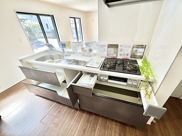 【スライド収納】使いやすさを優先したスライド式収納タイプ！