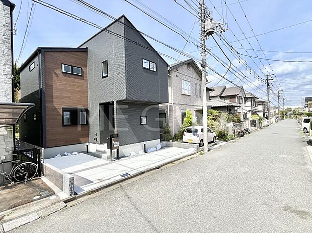 【前面道路含む現地写真】堂々完成!! ここから始まる新生活を応援いたします!