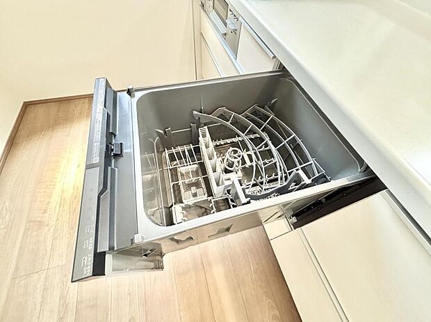 【食洗機】面倒なお片づけは食洗機にお任せ！家事の負担が減って、時間にも気持ちにもゆとりができます。