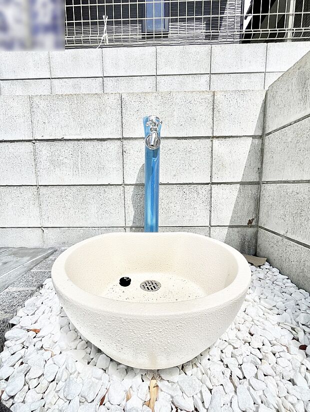 【その他現地】ガーデニングやお掃除に便利な外水栓