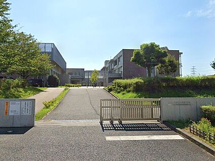 千葉市立おゆみ野南中学校 1360m(17分)